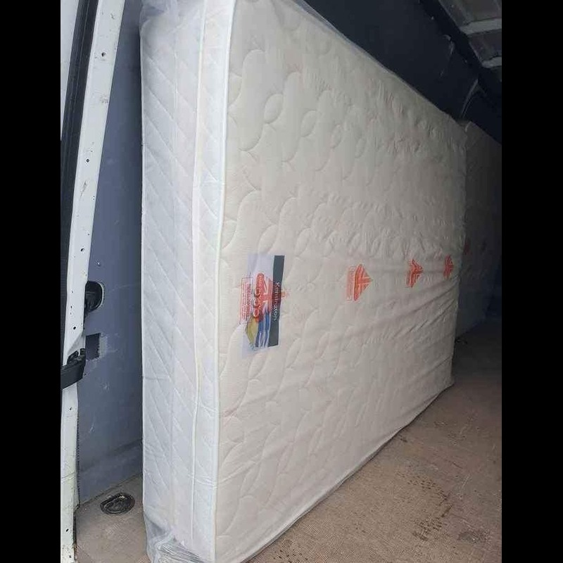 King size bed foam mattress